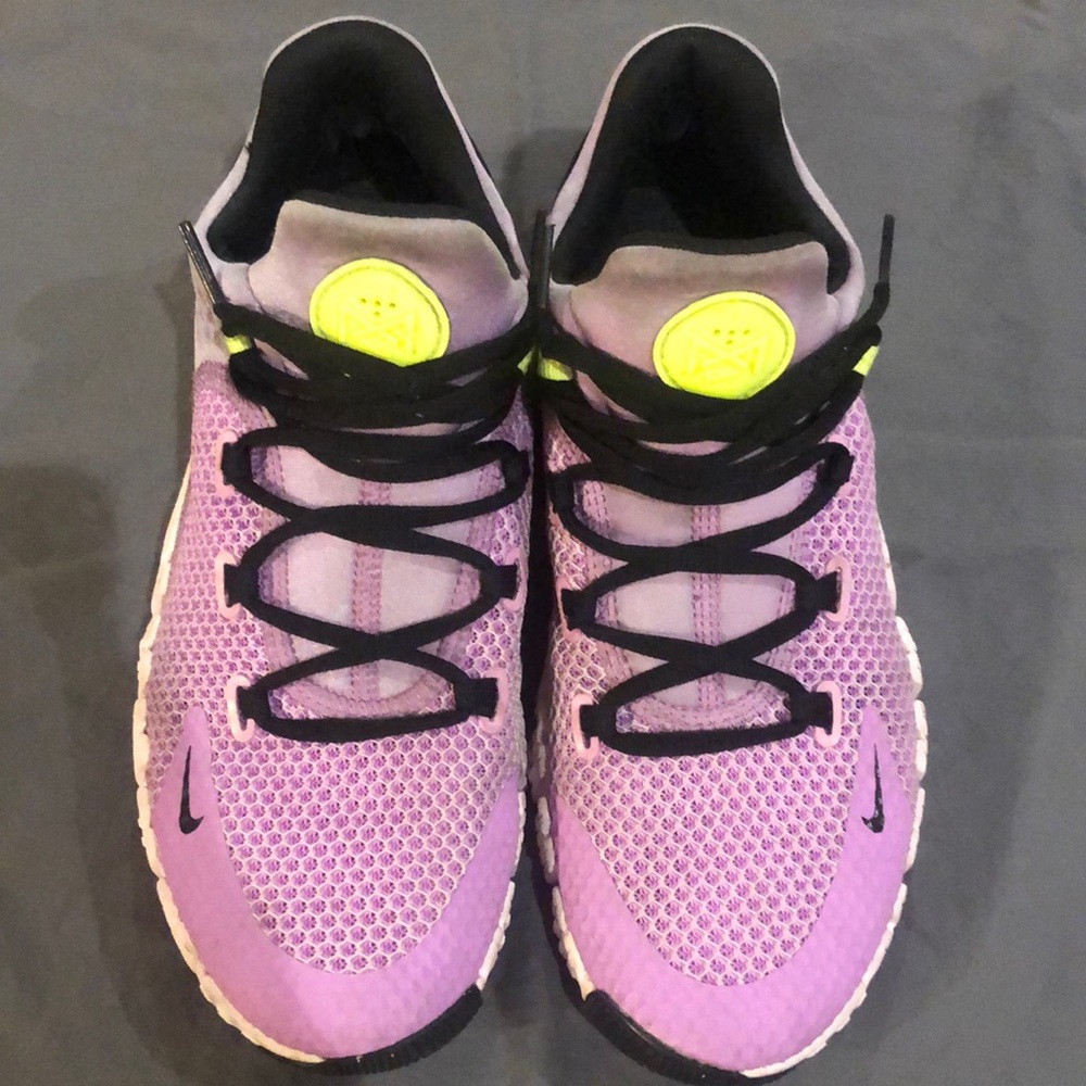 Used Women's Nike Free Metcon 3. Size 9.5.
